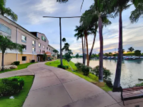 Holiday Inn Express & Suites Brownsville by IHG Hotels in Brownsville