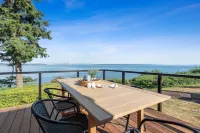 Spectacular waterfront Bainbridge Island Home. Breathtaking views!
