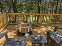 Offgrid Glamping At Private Lake Hotels in McCormick County