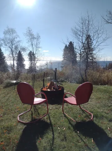 "Scotch Pine":  Classic North Shore Cabin Near Grand Marais