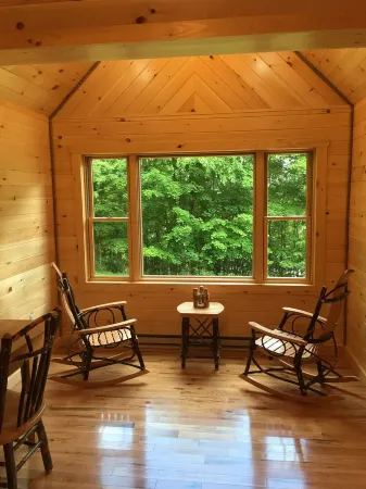 Upstate New York retreat nestled between Adirondacks and Tug Hill Plateau. Отели в г. Терин
