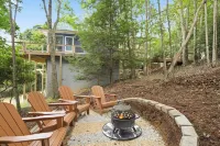 Family Size! Close to the Resort! Outdoor Firepit! Pet Friendly!