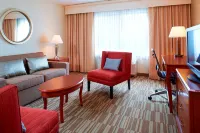 Courtyard Denver South/Park Meadows Mall فنادق في Meridian