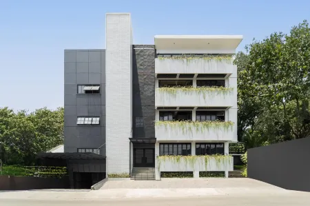 Saptama Residences Отели рядом с достопримечательностью «Таман Будайя Сентул Сити»