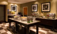 Hampton Inn by Hilton Torreon-Airport Galerias - breakfast