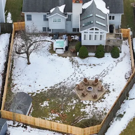 Spacious 5-Bedroom House, Hot Tub, Firepit, Game Rooms, Theater Room and More!