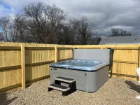 The Getaway - Three Oaks Cottage 3 BR 1.5 Bath - Week Stay Discount