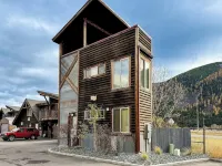 HELLGATE CANYON VIEWS AND CLOSE TO DOWNTOWN