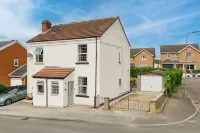 Lovely Lawns Lane Hotels near Hemsworth Water Park