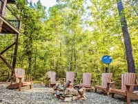 Lusa Nita Retreat – Luxe Lodge w/ Hot Tub, Sauna & Stunning Outdoor Living! Hotels in Broken Bow
