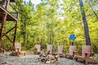 Lusa Nita Retreat – Luxe Lodge w/ Hot Tub, Sauna & Stunning Outdoor Living! Hotel a 