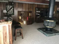 Be Our Guest at this Premier Property in Riverview 大瀑布城住宿飯店