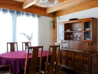 Spacious Cozy Cabin Style house.