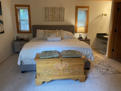 Upscale & Beautiful spacious cabin near Twain Harte with a/c