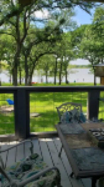 Gorgeous Hidden Gem Lake Front Studio. Come Rewind. Pet Friendly