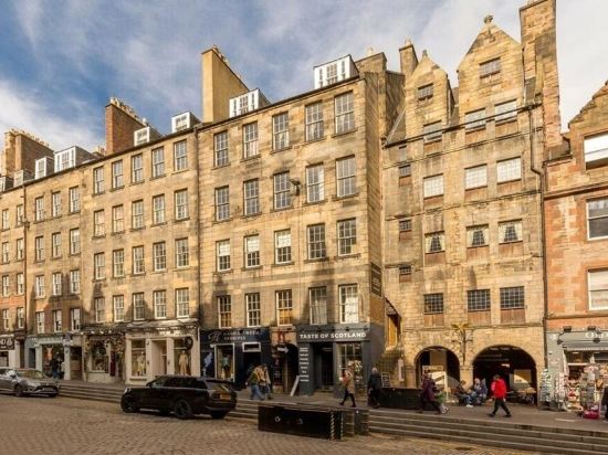 Stunning 5Br Royal Mile Penthouse