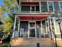 4 Bedroom, 3 Full Bathrooms - 10 Minutes to Starved Rock! - Homestays