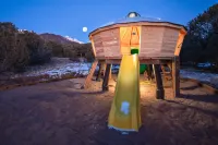 A-Frame, HotTub, FirePit, Pergola, UFO Playscape, MiniAFrame ADU