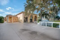 1-bedroom villa just 16 minutes from Lake Kissimmee State Park