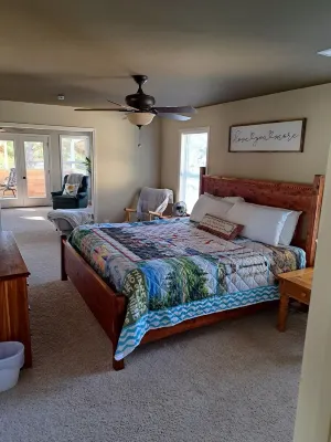 Captain Bob's Lake House
