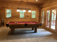 Mountain Lakefront Log Cabin on Lake Nottely in Blairsville and near Blue Ridge