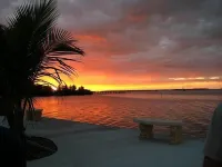 Keys Kottage: Bayside Villa W/ Free Onsite Boat Ramp Marina & Trailer Parking.