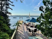 Spectacular Oceanfront Estate with Beautiful Sunsets on 8 acres