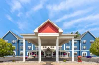 AmericInn by Wyndham Iron Mountain Hotels in Iron Mountain