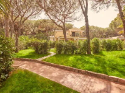 フォルテ ビレッジ リゾート - レ パルマ プーラのホテル