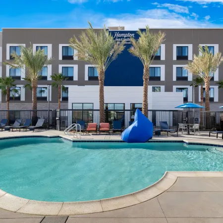Hampton Inn & Suites by Hilton Corona