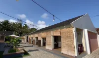 Hotel Omah Soemantri Hotel dekat Masjid Al Fath SPBU