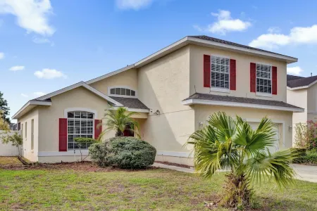 Sunset Views by Pool & Lake – Close to Disney + Weekly Discount for Early Birds