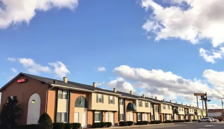 Magnuson Hotel Extended Stay Canton Ohio