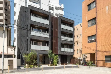 Grand Base Yakuin Odori