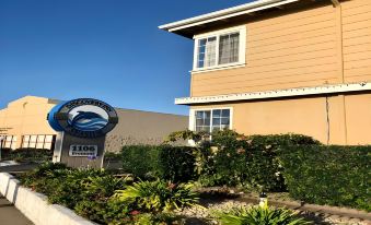 Discovery Inn Monterey Bay