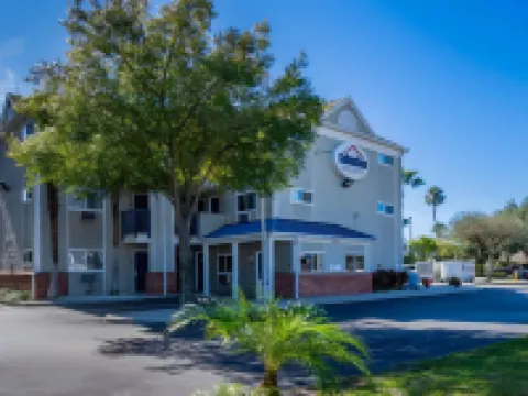 แทมปา เบย์ เอ็กเทนเด็ด สเตย์ แอร์พอร์ต โรงแรมในแทมปา