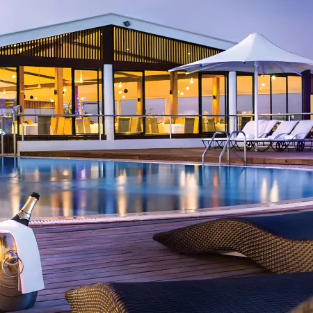 Airways Hotel Отели рядом с достопримечательностью «Заповедник Порт-Морсби»