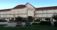 Plano Inn & Suites