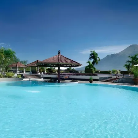 Grand Whiz Hotel Trawas Mojokerto