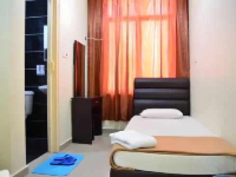 迪納酒店 話毛生酒店