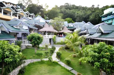Jack Daniel Apartments Hotels near Sabang Beach