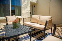 Granada Luxurious: Cozy Private Retreat w/ Pool Hotels in Casas Adobes