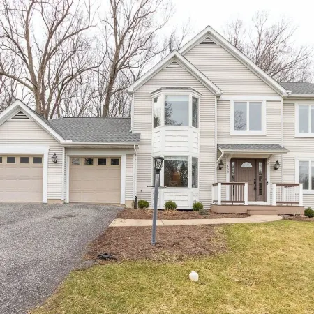 Luxurious Home with Game Room & Media Room ~10 mins to Stadium, Campus, Downtown