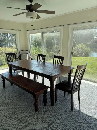 Charming 3-bedroom house with WiFi, AC in fantastic Gloucester Point