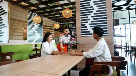 Hotel Metland Smara Kertajati Отели в г. Jatiwangi