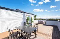 Luxe 4-bedroom house in charming Jersey City, next to Lightrail into NYC