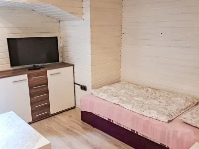 Eleonore Hotels in 