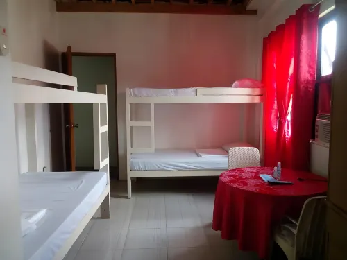 Ellens Homestay Hotel di Irosin
