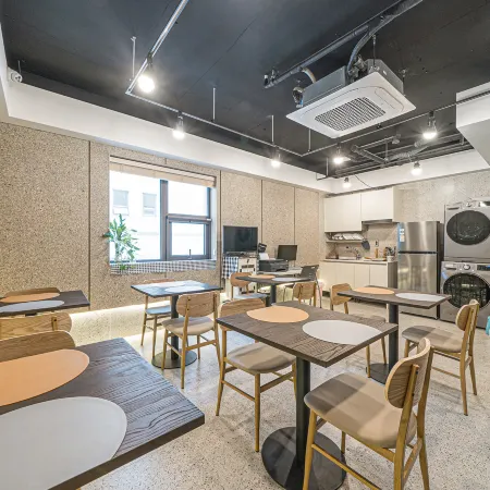 Gimhae Jangyu Vibe Hotel