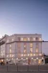 LIOZ Lisboa Hotels near Espaço Memória na Tipografia Popular